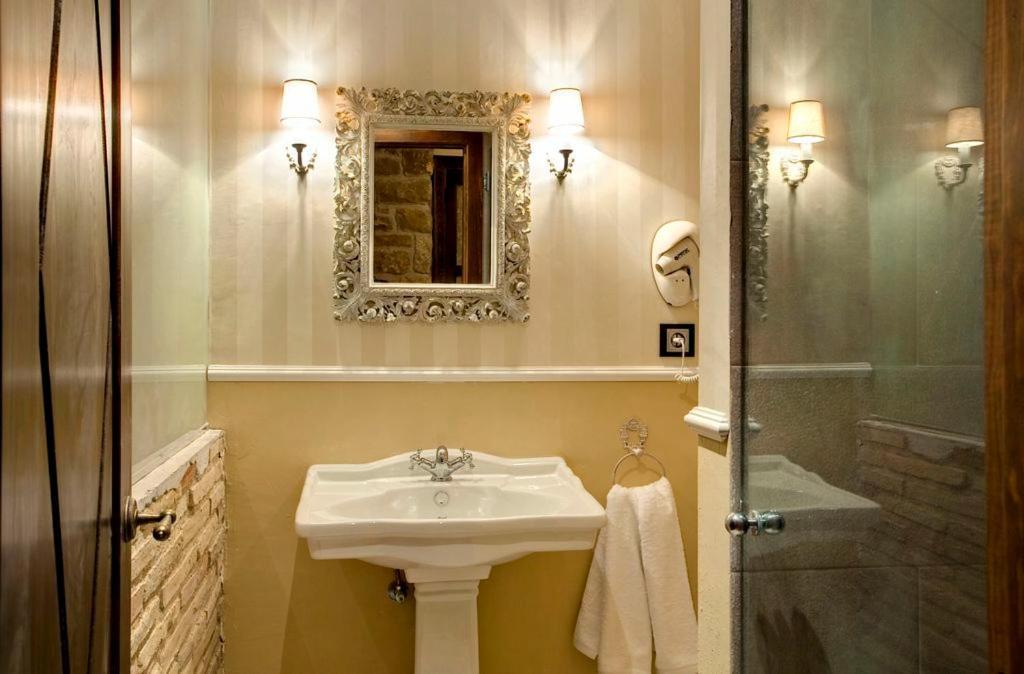 Murillo de Gállego Hotel Boutique Real Posada De Liena מראה חיצוני תמונה
